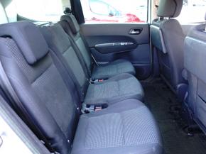 Peugeot 5008  1.6 HDi 