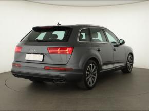 Audi Q7  3.0 TDI S-Line 