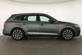 Audi Q7  3.0 TDI S-Line 