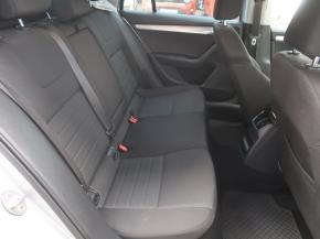 Škoda Octavia  1.6 TDI Elegance 