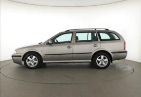 Škoda Octavia  1.6 Tour 