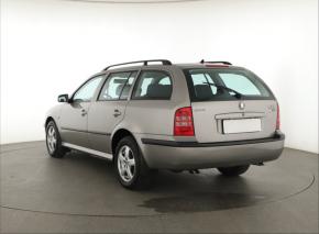 Škoda Octavia  1.6 Tour 