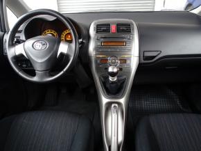 Toyota Auris  1.3 Dual VVT-i 