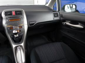 Toyota Auris  1.3 Dual VVT-i 