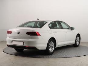 Volkswagen Passat  1.5 TSI 