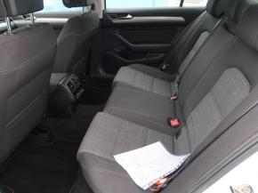 Volkswagen Passat  1.5 TSI 