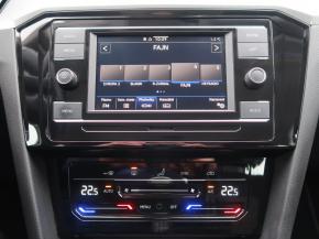 Volkswagen Passat  1.5 TSI 