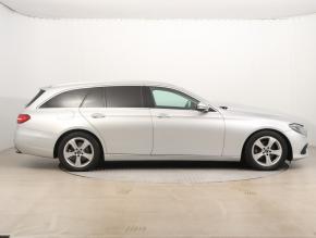 Mercedes-Benz E  E 220 d 