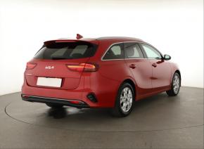 Kia Ceed  1.5 T-GDI Top 