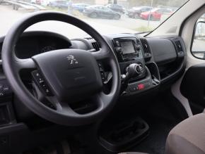 Peugeot Boxer  2.2 BlueHDi . 
