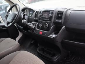 Peugeot Boxer  2.2 BlueHDi . 