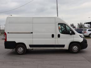 Peugeot Boxer  2.2 BlueHDi . 
