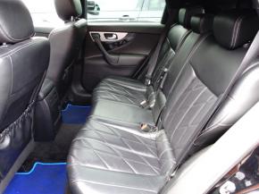 Infiniti FX  30d 