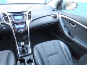 Hyundai i30  1.6 GDI 