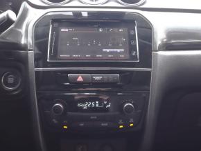 Suzuki Vitara  1.5 Hybrid 