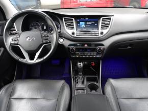 Hyundai Tucson  2.0 CRDi 