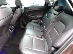 Hyundai Tucson  2.0 CRDi 