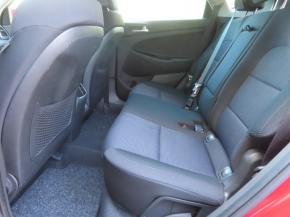 Hyundai Tucson  1.7 CRDi Trikolor 