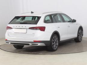 Škoda Octavia  Scout 2.0 TDI . 