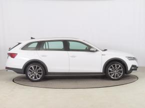 Škoda Octavia  Scout 2.0 TDI . 