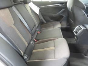 Škoda Octavia  Scout 2.0 TDI . 