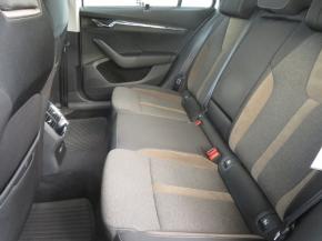 Škoda Octavia  Scout 2.0 TDI . 