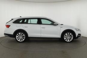 Škoda Octavia  Scout 2.0 TDI . 
