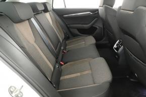 Škoda Octavia  Scout 2.0 TDI . 