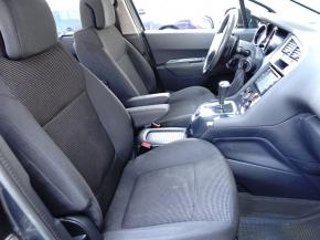 Peugeot 5008  1.6 HDi 