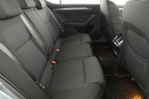 Škoda Superb  2.0 TDI Style 