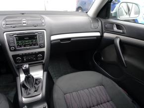 Škoda Octavia  1.6 TDI Elegance 