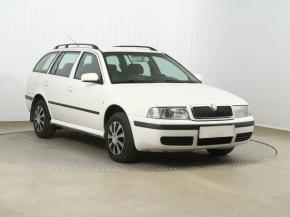 Škoda Octavia  1.6 Tour