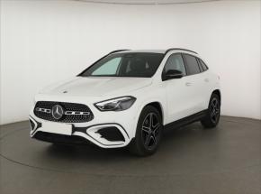 Mercedes-Benz GLA  GLA 200 AMG Line 