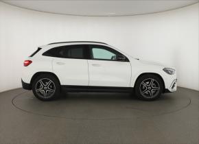 Mercedes-Benz GLA  GLA 200 AMG Line 