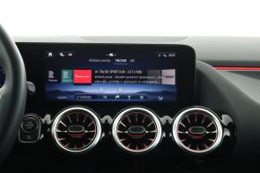 Mercedes-Benz GLA  GLA 200 AMG Line 