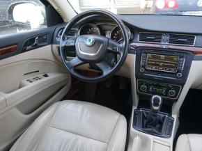 Škoda Superb  2.0 TDI Elegance 