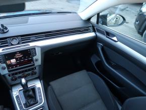 Volkswagen Passat  2.0 TDI 