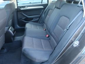 Volkswagen Passat  2.0 TDI 