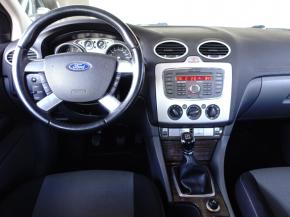 Ford Focus  1.6 16V 