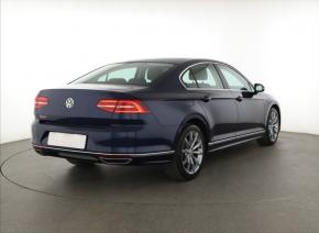 Volkswagen Passat  2.0 TDI R-Line 