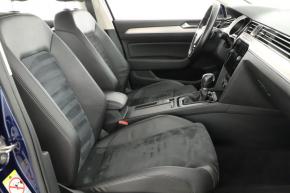 Volkswagen Passat  2.0 TDI R-Line 