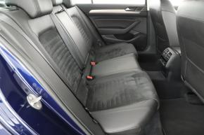 Volkswagen Passat  2.0 TDI R-Line 