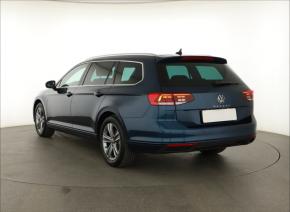 Volkswagen Passat  1.5 TSI Elegance 