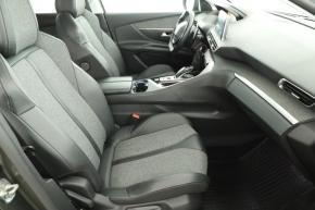 Peugeot 3008  1.2 PureTech 