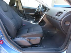 Volvo V60  D2 