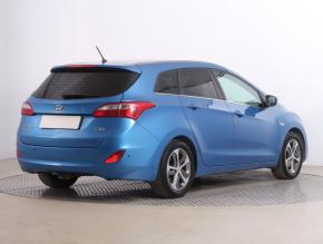 Hyundai i30  1.6 MPI Active 