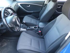 Hyundai i30  1.6 MPI Active 