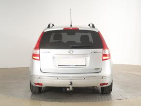 Hyundai i30  2.0 CVVT 