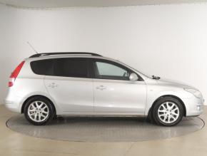 Hyundai i30  2.0 CVVT 