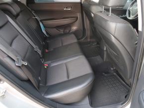 Hyundai i30  2.0 CVVT 